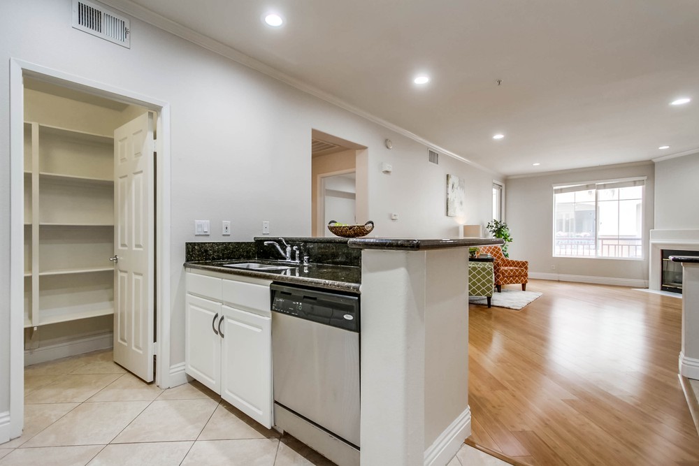 Virtual tour photo 18 of 38 for 12368 Carmel Country Rd D206