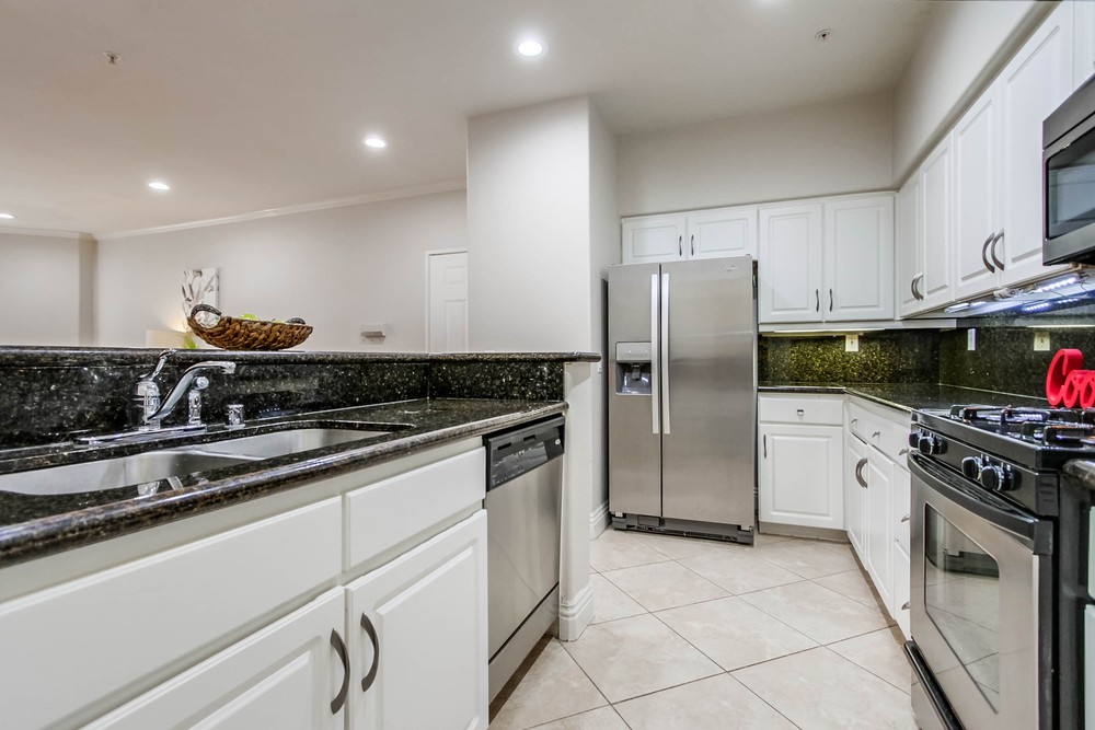 Virtual tour photo 20 of 38 for 12368 Carmel Country Rd D206