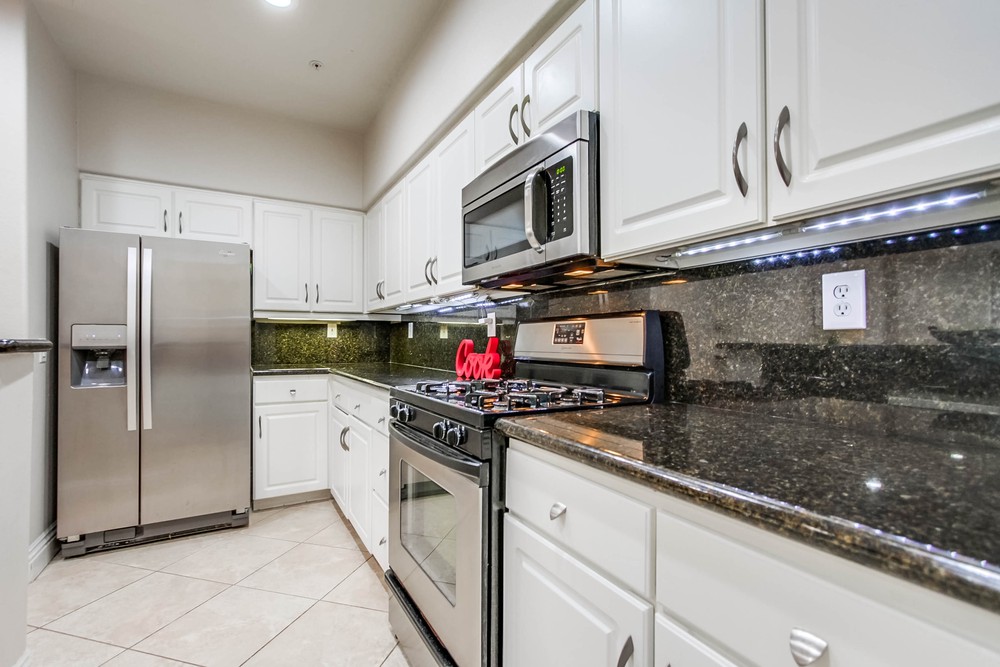 Virtual tour photo 21 of 38 for 12368 Carmel Country Rd D206