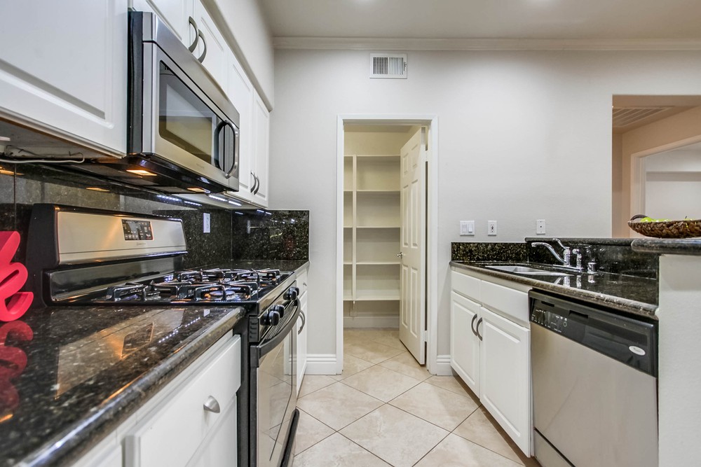 Virtual tour photo 22 of 38 for 12368 Carmel Country Rd D206