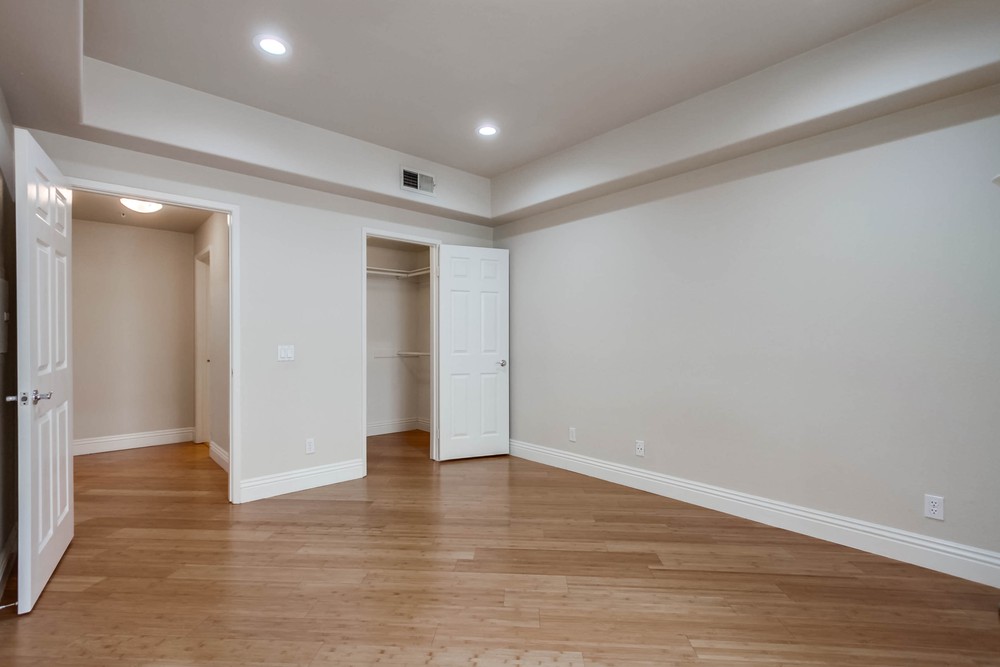 Virtual tour photo 28 of 38 for 12368 Carmel Country Rd D206
