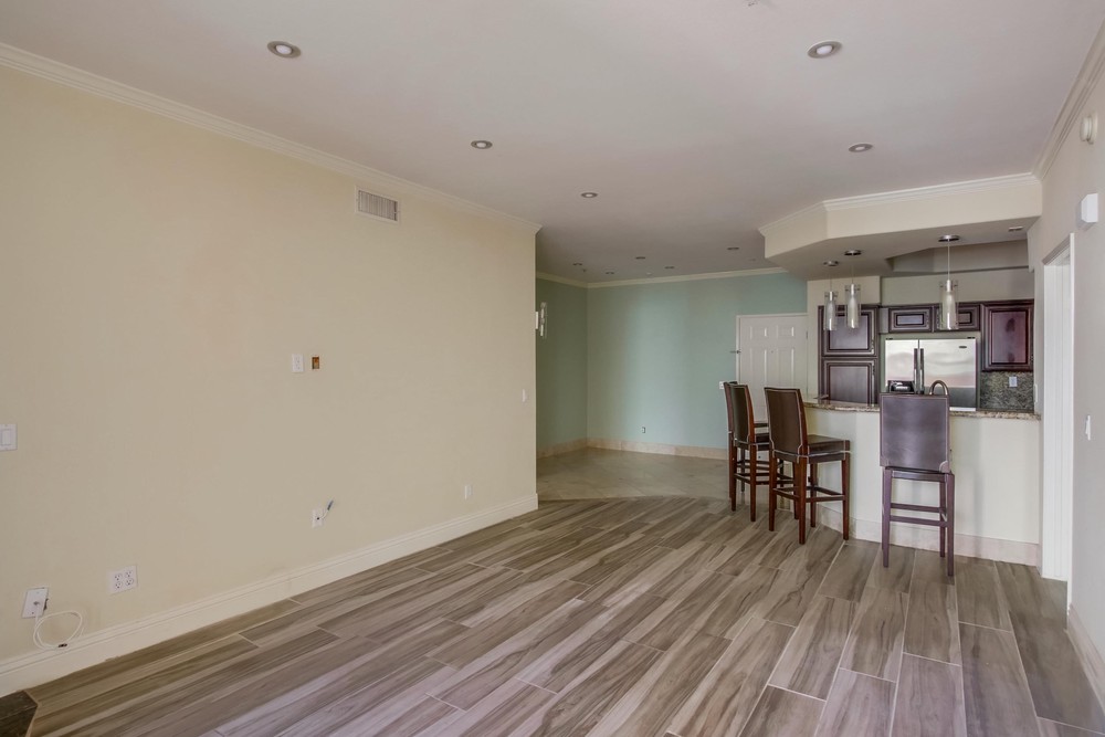 Virtual tour photo 5 of 33 for 12372 Carmel Country Rd UNIT 109