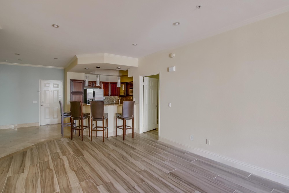 Virtual tour photo 6 of 33 for 12372 Carmel Country Rd UNIT 109