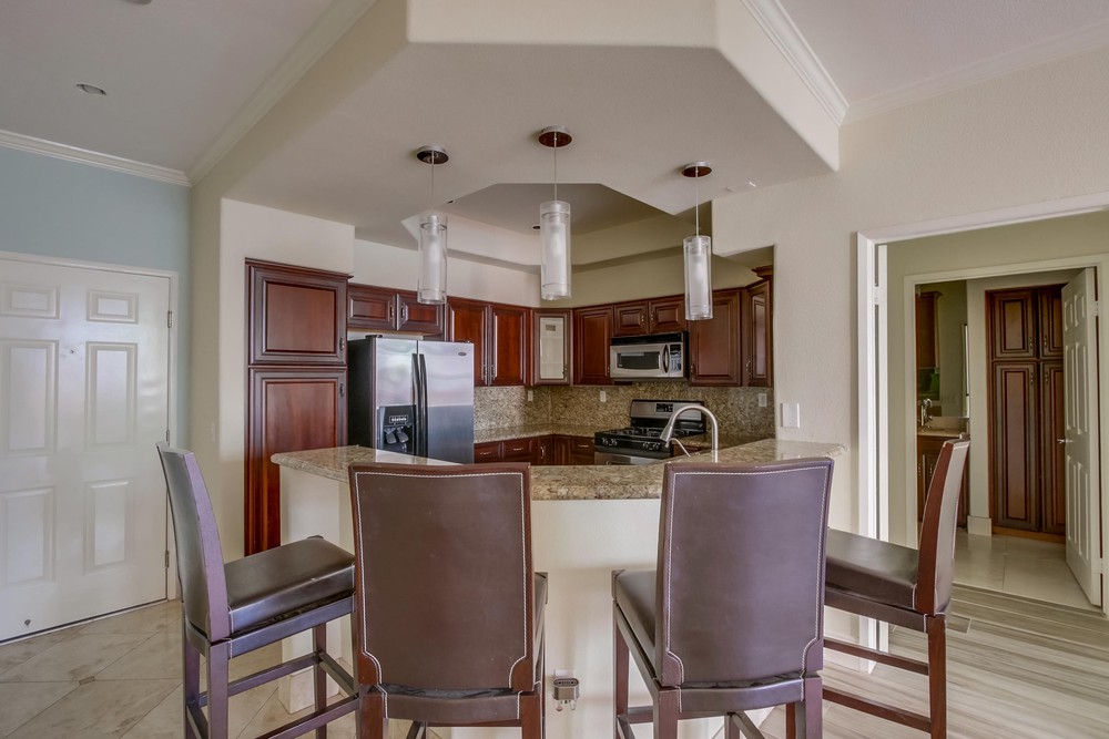 Virtual tour photo 8 of 33 for 12372 Carmel Country Rd UNIT 109