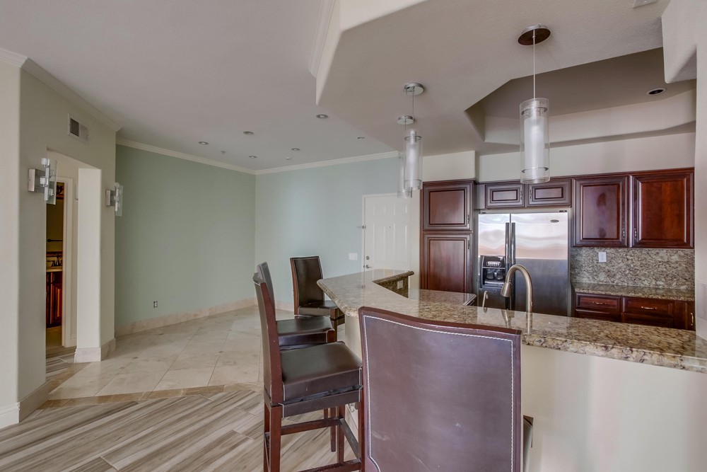 Virtual tour photo 9 of 33 for 12372 Carmel Country Rd UNIT 109