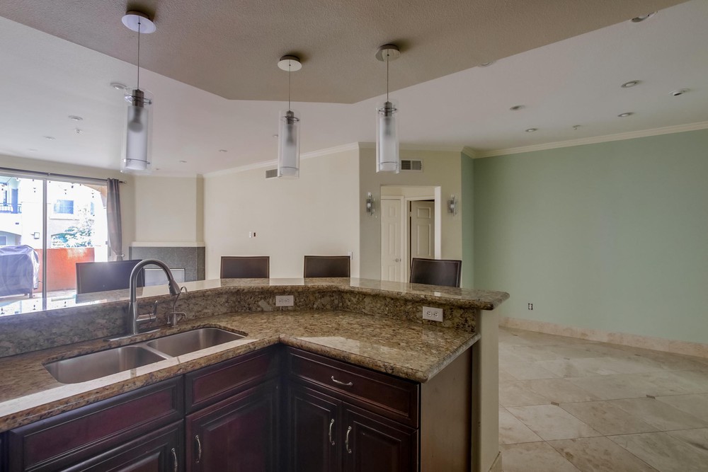 Virtual tour photo 11 of 33 for 12372 Carmel Country Rd UNIT 109