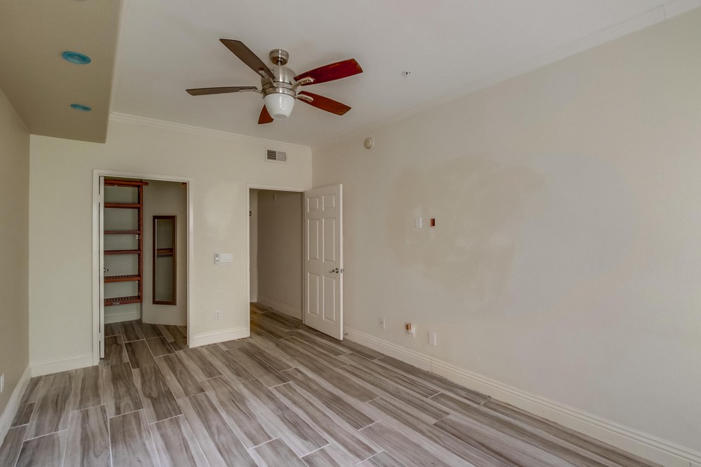 Virtual tour photo 17 of 33 for 12372 Carmel Country Rd UNIT 109