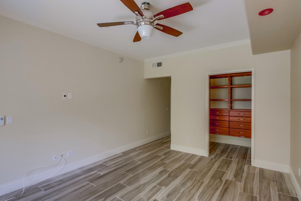 Virtual tour photo 23 of 33 for 12372 Carmel Country Rd UNIT 109