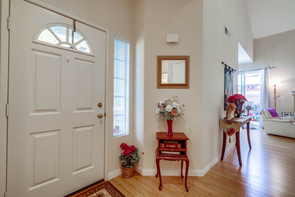 Virtual tour photo 4 of 27 for 12376 Creekview Dr