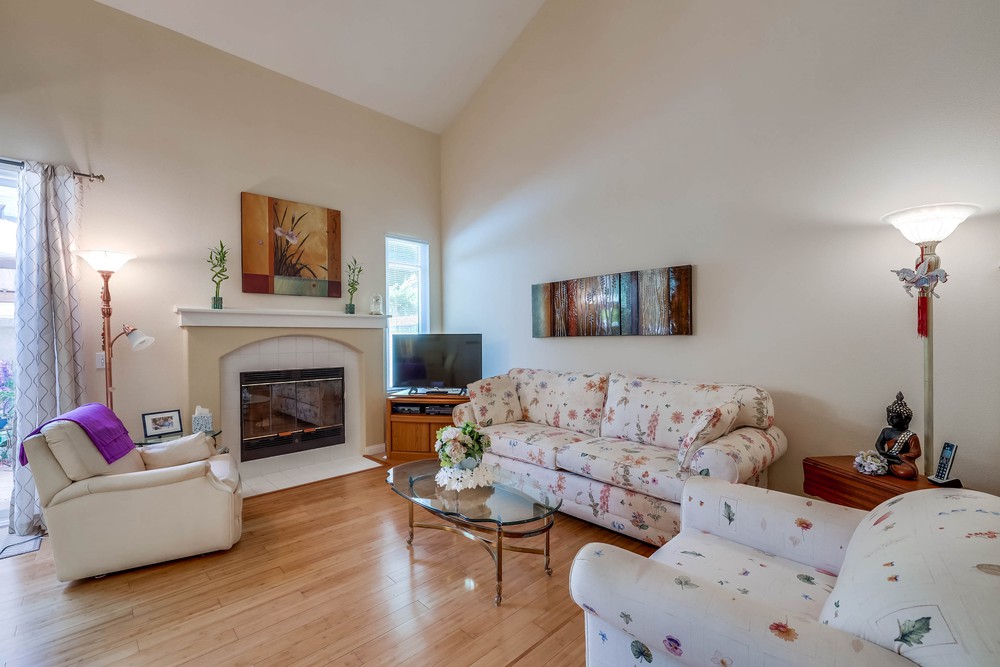 Virtual tour photo 6 of 27 for 12376 Creekview Dr