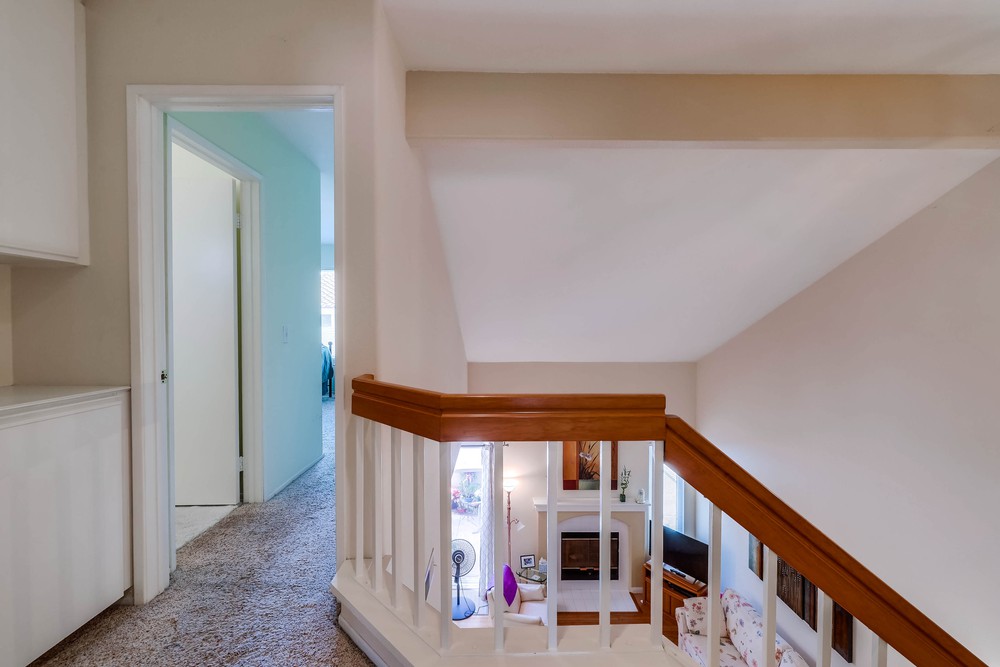 Virtual tour photo 14 of 27 for 12376 Creekview Dr