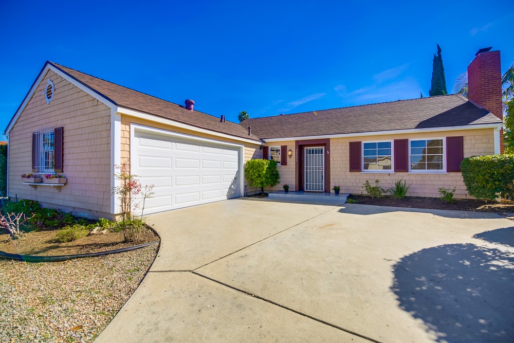 Virtual tour photo 1 of 26 for 12377 Lomica Dr