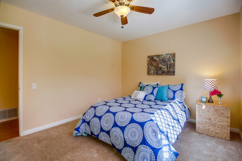 Virtual tour photo 17 of 26 for 12377 Lomica Dr