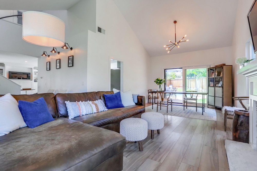 Virtual tour photo 11 of 47 for 12384 Sardina Cove