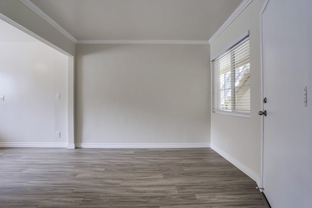 Virtual tour photo 9 of 25 for 1239 Hornblend St #3