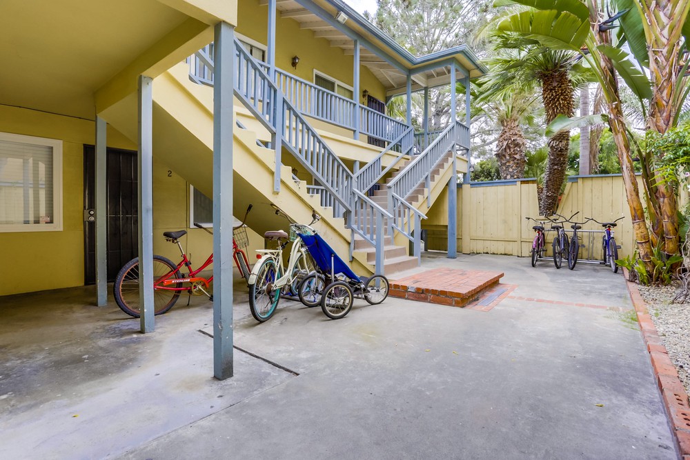 Virtual tour photo 23 of 25 for 1239 Hornblend St #3