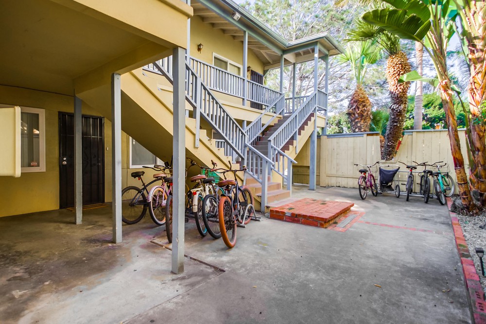 Virtual tour photo 5 of 19 for 1239 Hornblend St #5