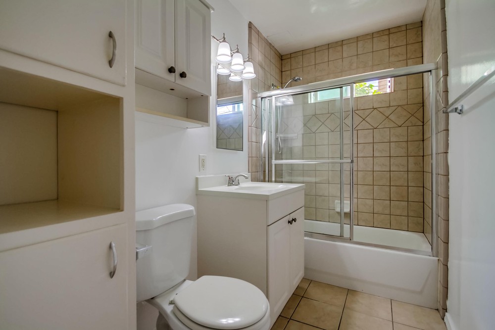 Virtual tour photo 17 of 19 for 1239 Hornblend St #5