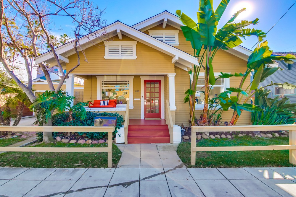 Virtual tour photo 1 of 64 for 1239 Monroe Ave