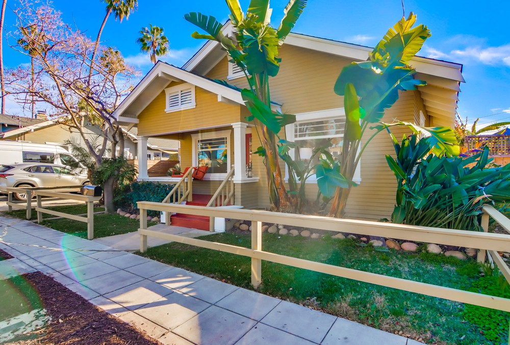Virtual tour photo 4 of 64 for 1239 Monroe Ave