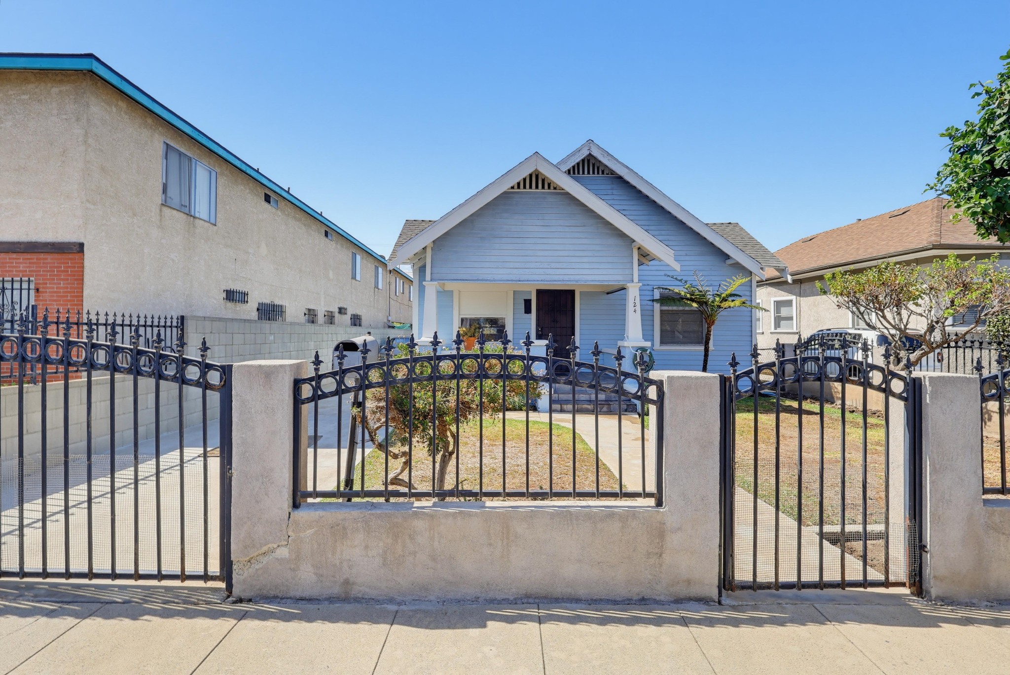 Virtual tour photo 3 of 61 for 124 W Ave 30
