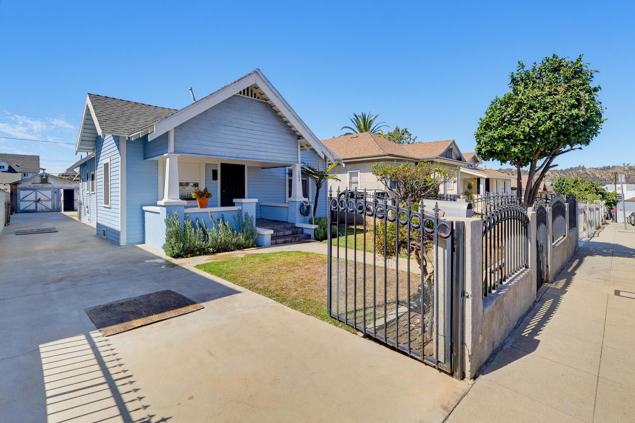 Virtual tour photo 5 of 61 for 124 W Ave 30