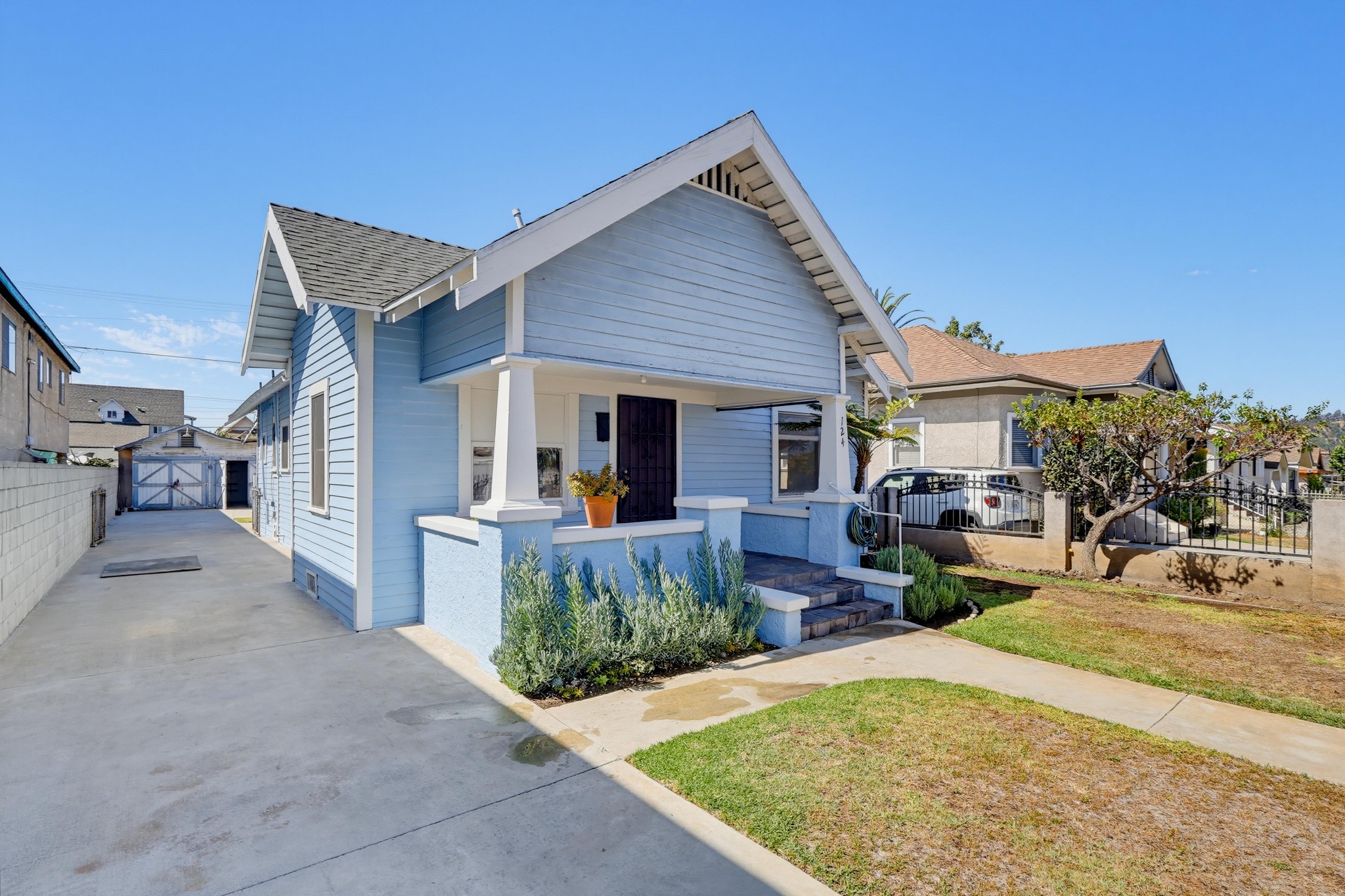 Virtual tour photo 6 of 61 for 124 W Ave 30