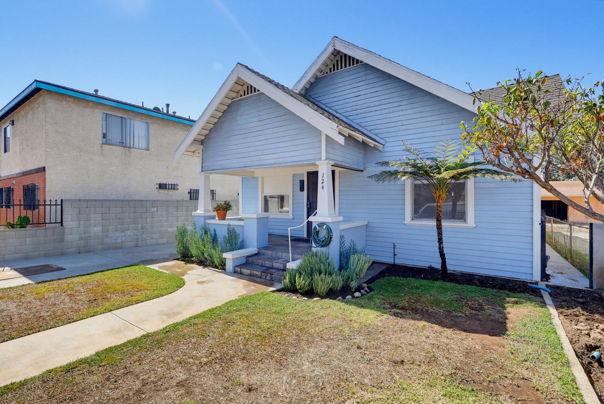 Virtual tour photo 8 of 61 for 124 W Ave 30