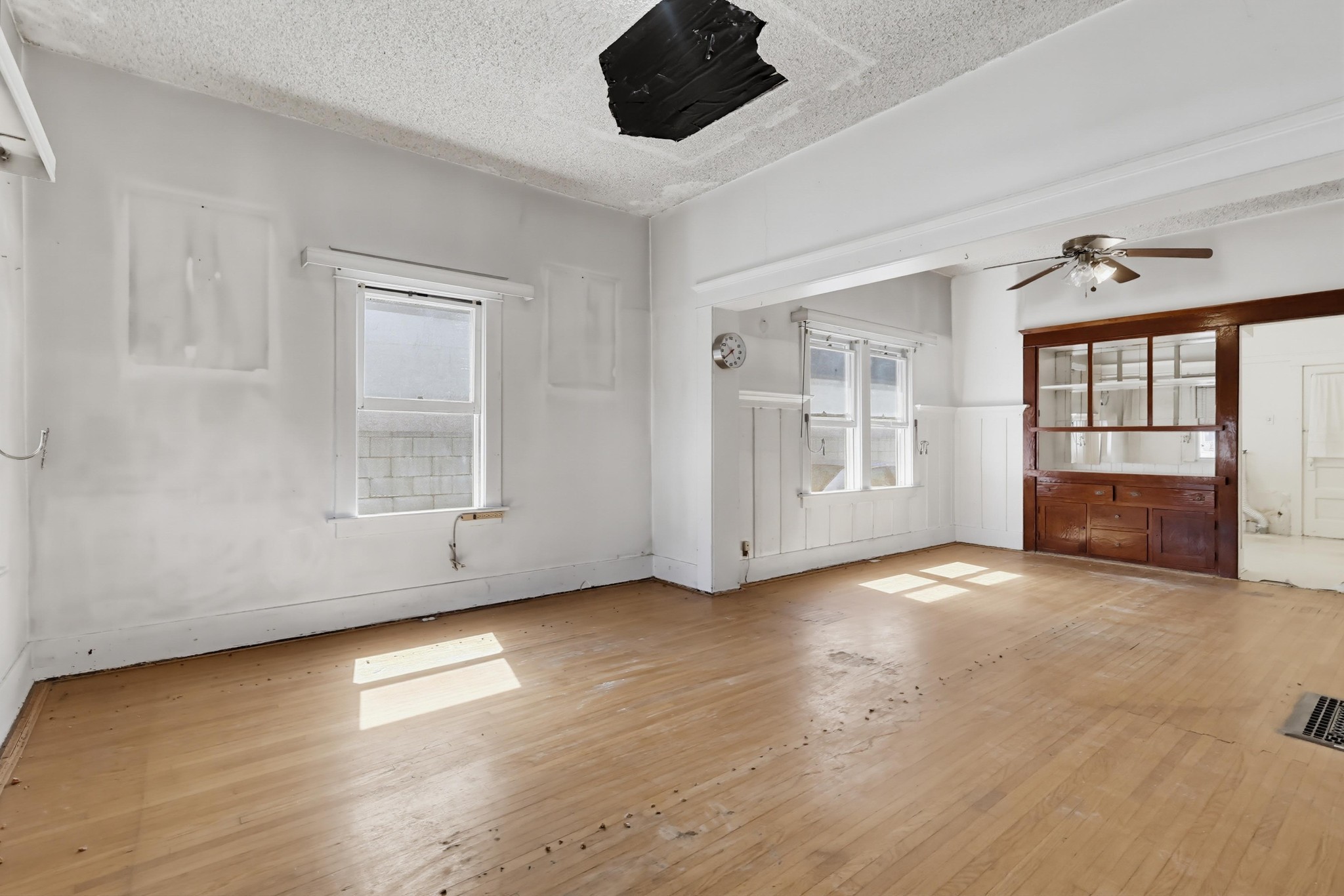 Virtual tour photo 11 of 61 for 124 W Ave 30