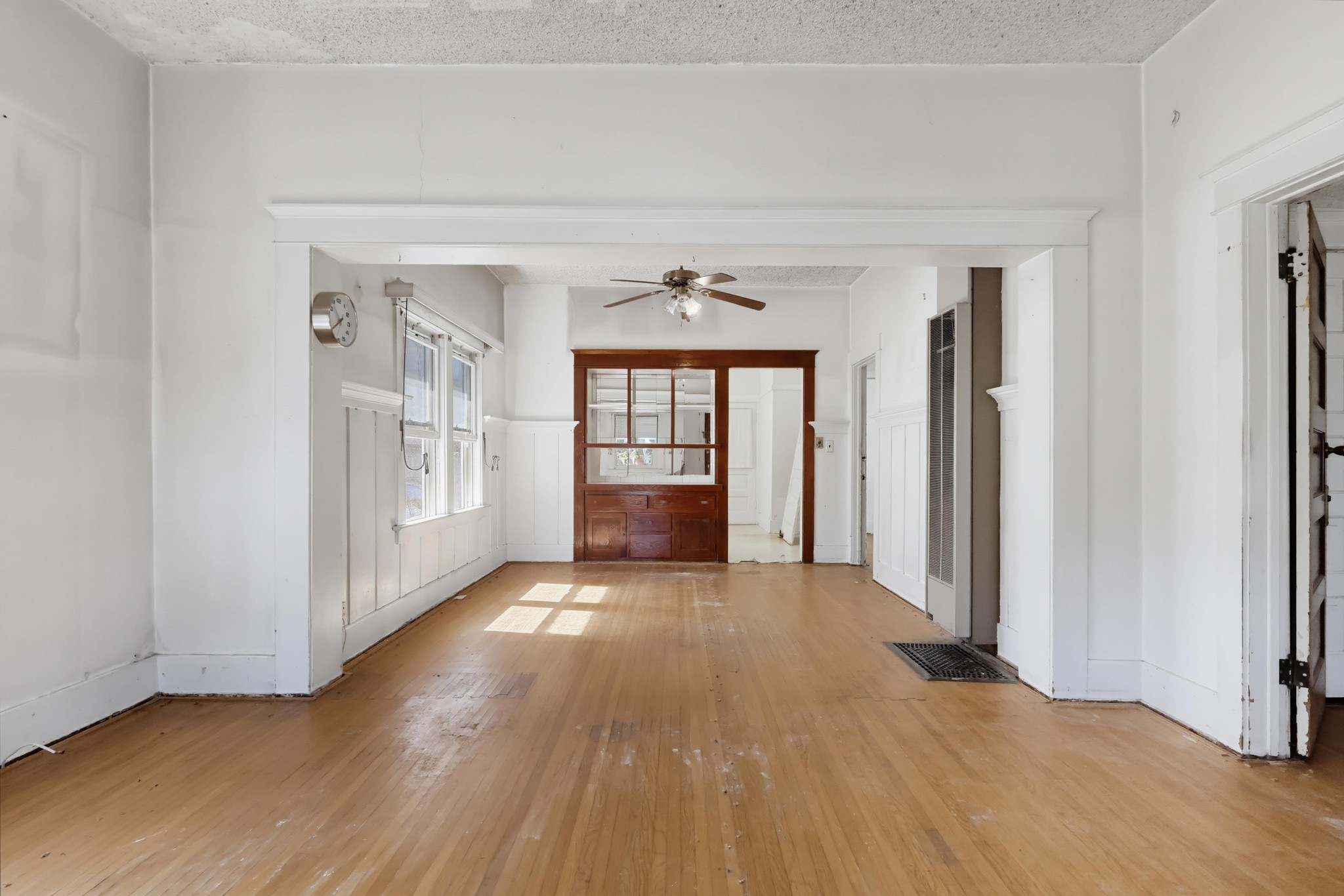 Virtual tour photo 12 of 61 for 124 W Ave 30