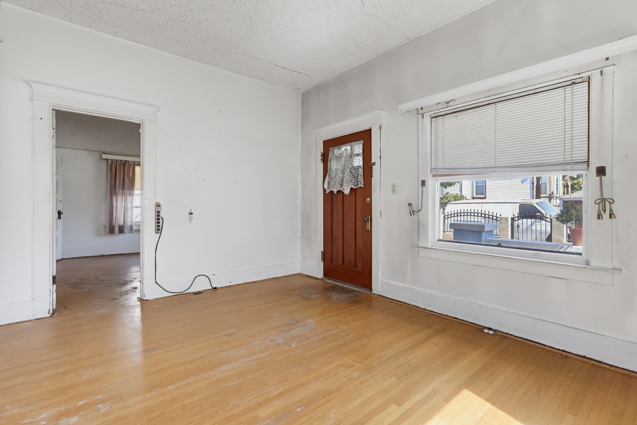 Virtual tour photo 14 of 61 for 124 W Ave 30