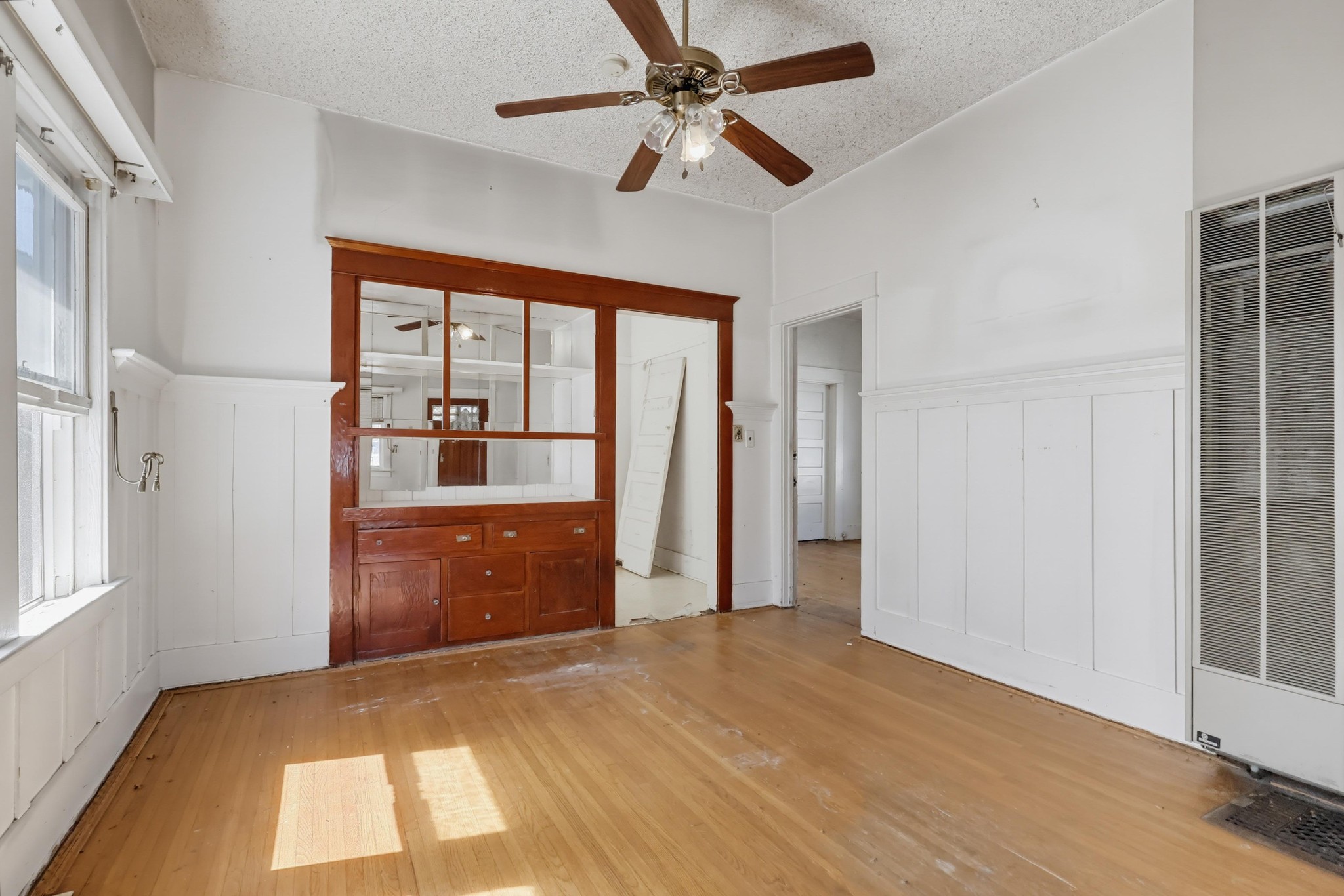 Virtual tour photo 17 of 61 for 124 W Ave 30
