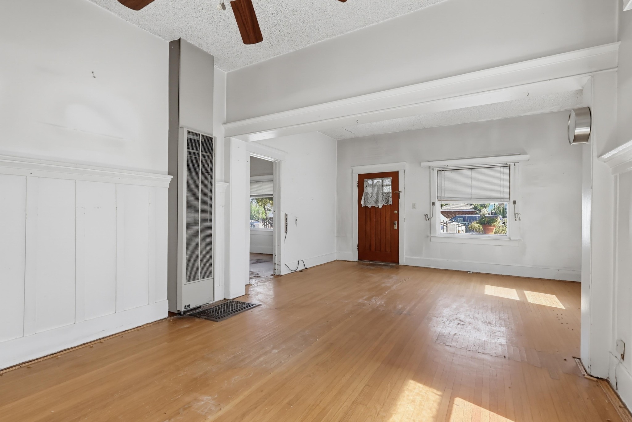 Virtual tour photo 18 of 61 for 124 W Ave 30