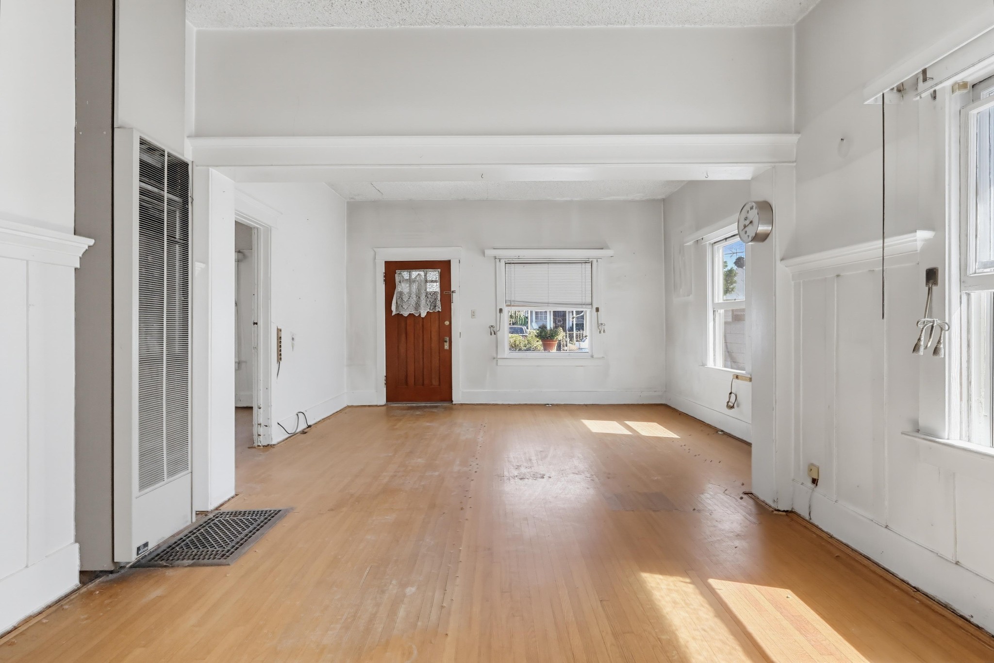 Virtual tour photo 19 of 61 for 124 W Ave 30