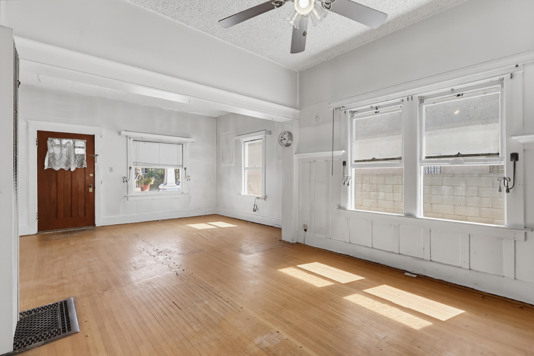 Virtual tour photo 20 of 61 for 124 W Ave 30