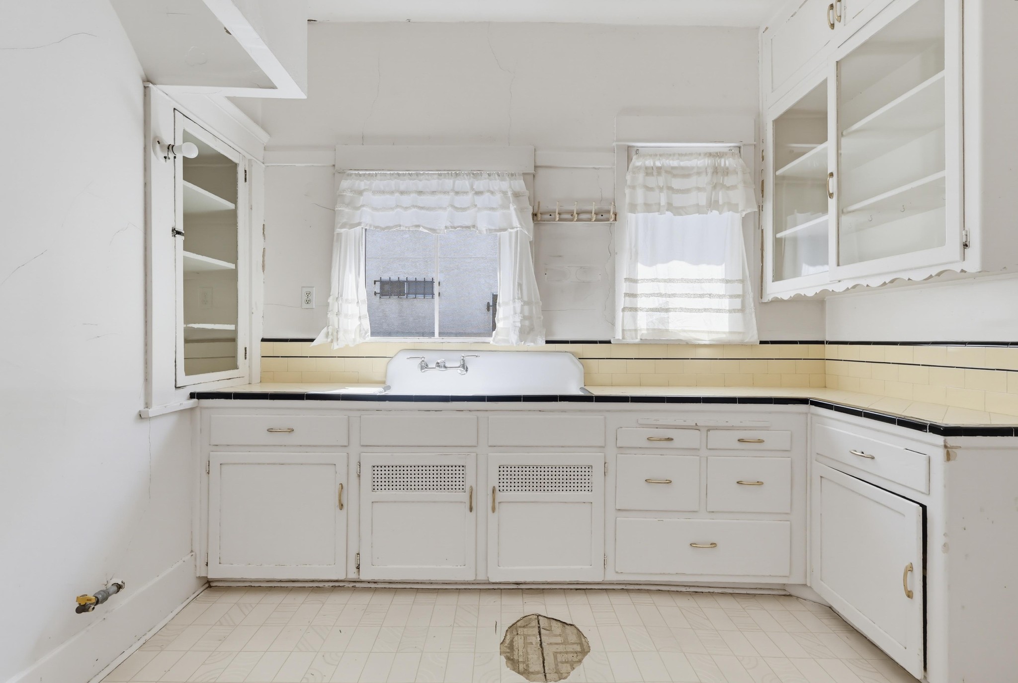 Virtual tour photo 25 of 61 for 124 W Ave 30