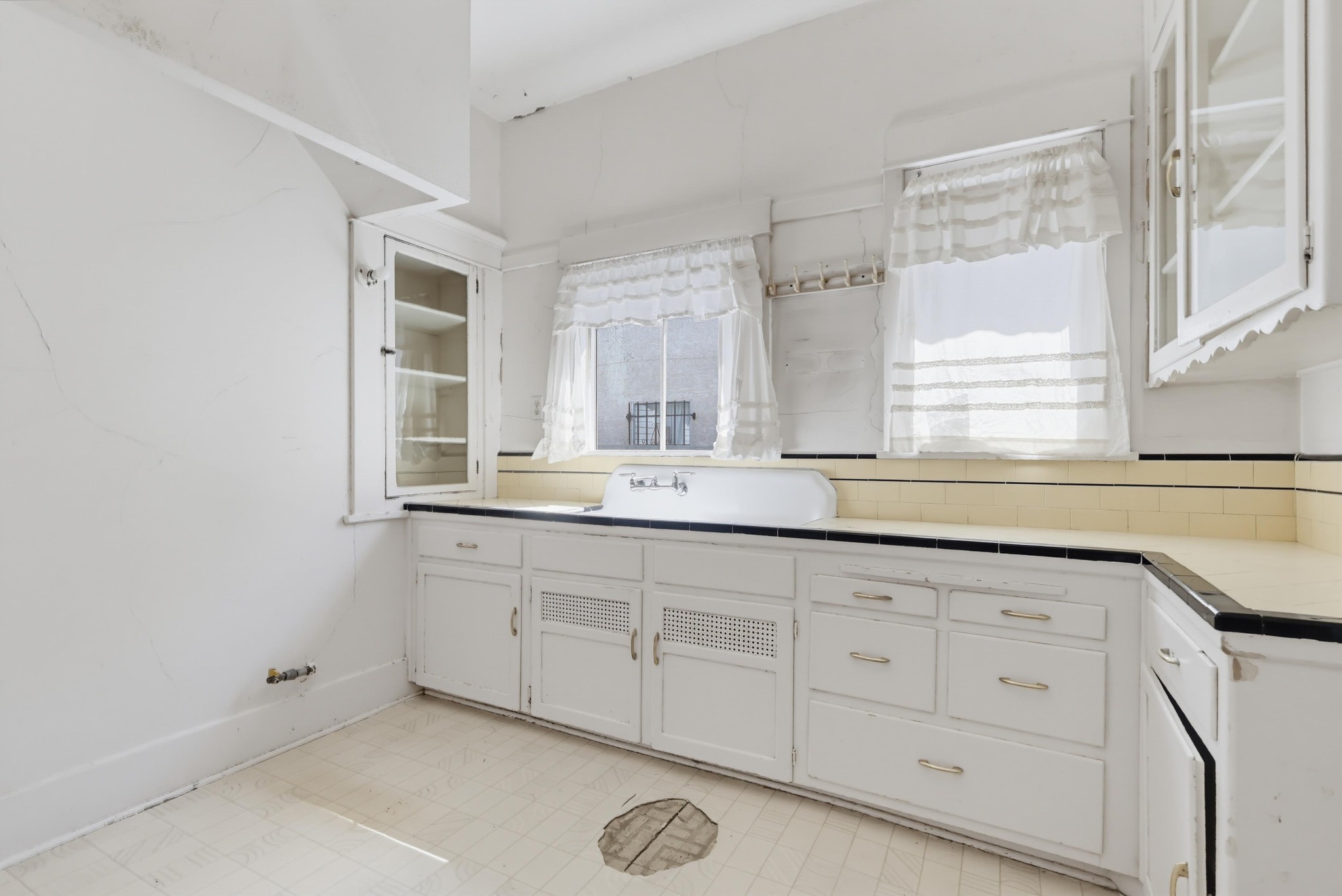 Virtual tour photo 26 of 61 for 124 W Ave 30