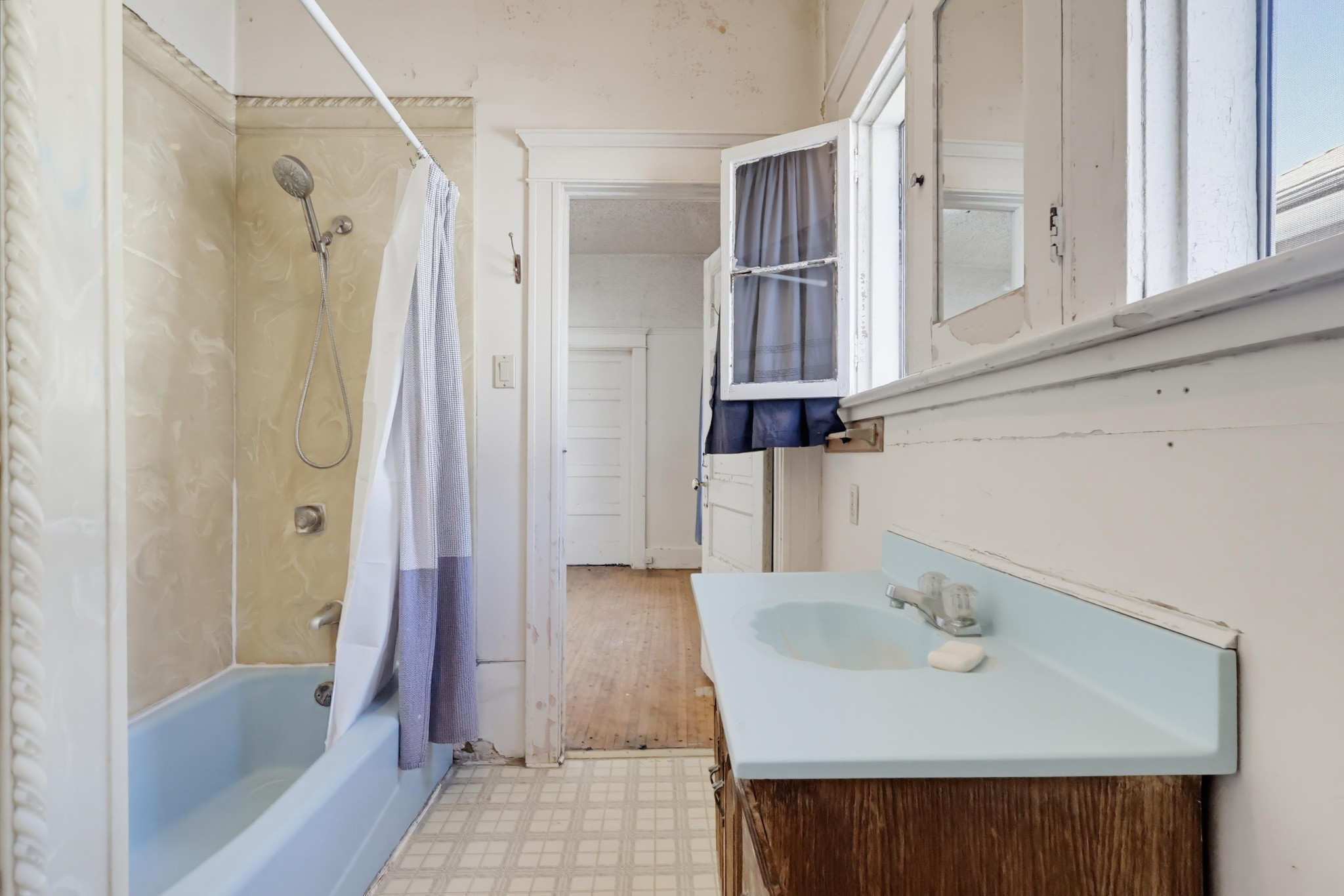 Virtual tour photo 31 of 61 for 124 W Ave 30