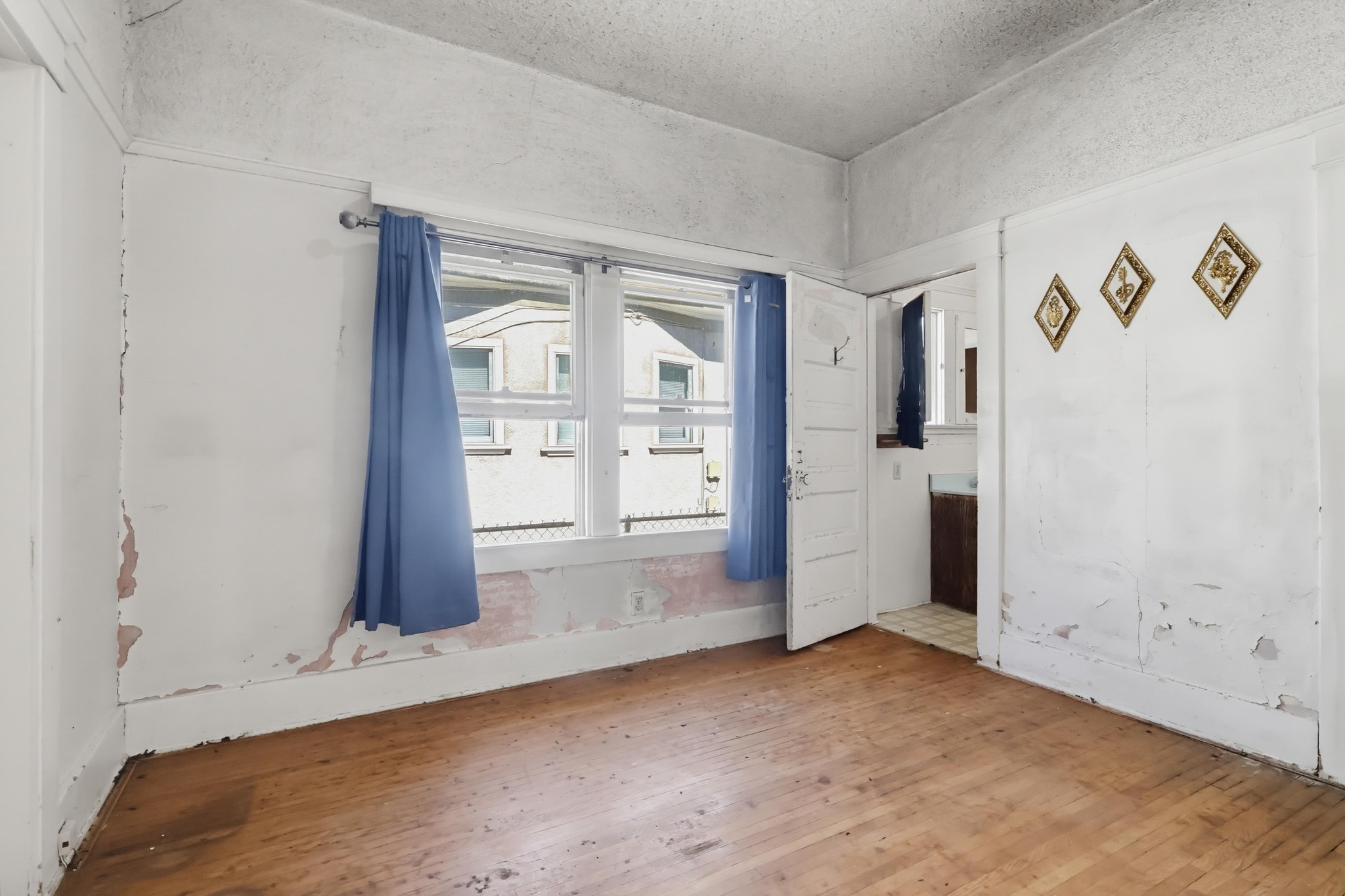 Virtual tour photo 37 of 61 for 124 W Ave 30