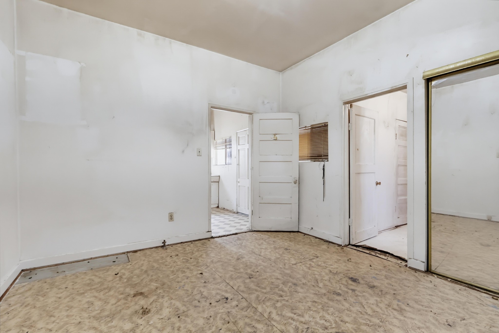 Virtual tour photo 45 of 61 for 124 W Ave 30