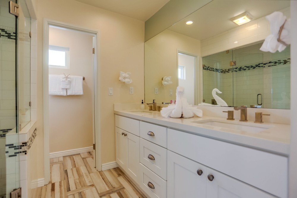 Virtual tour photo 37 of 83 for The Mermaid House