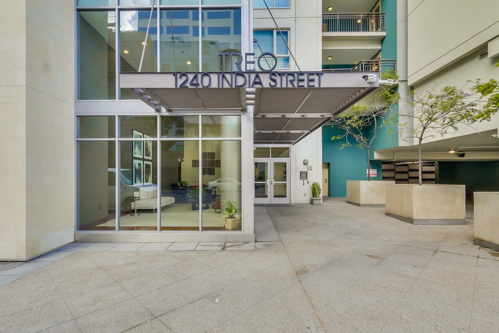 Virtual tour photo 6 of 45 for 1240 India St #1904