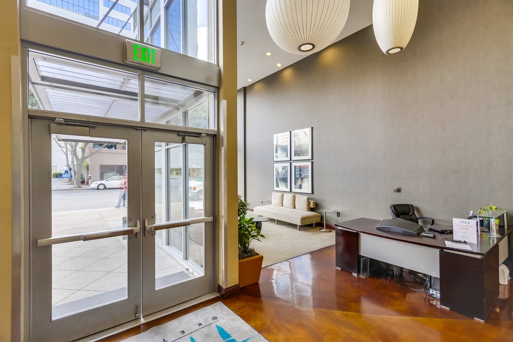 Virtual tour photo 7 of 45 for 1240 India St #1904