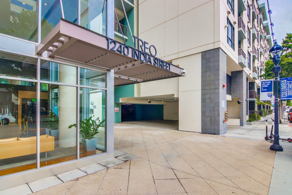 Virtual tour photo 6 of 49 for 1240 India St
