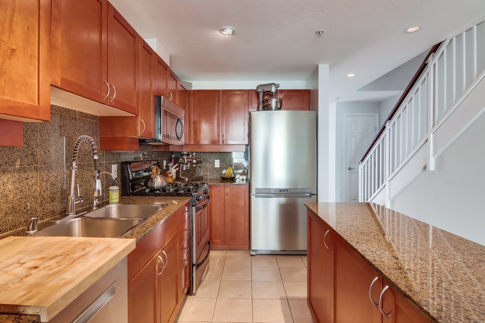Virtual tour photo 25 of 49 for 1240 India St