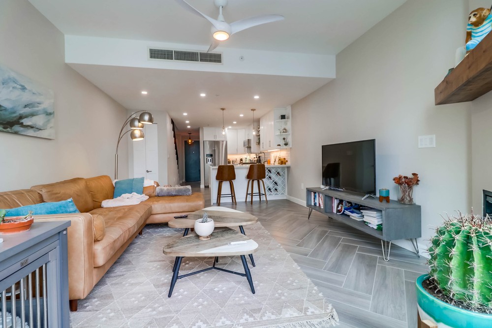 Virtual tour photo 20 of 41 for 1240 India St