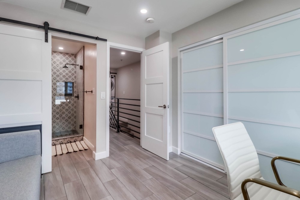 Virtual tour photo 24 of 41 for 1240 India St
