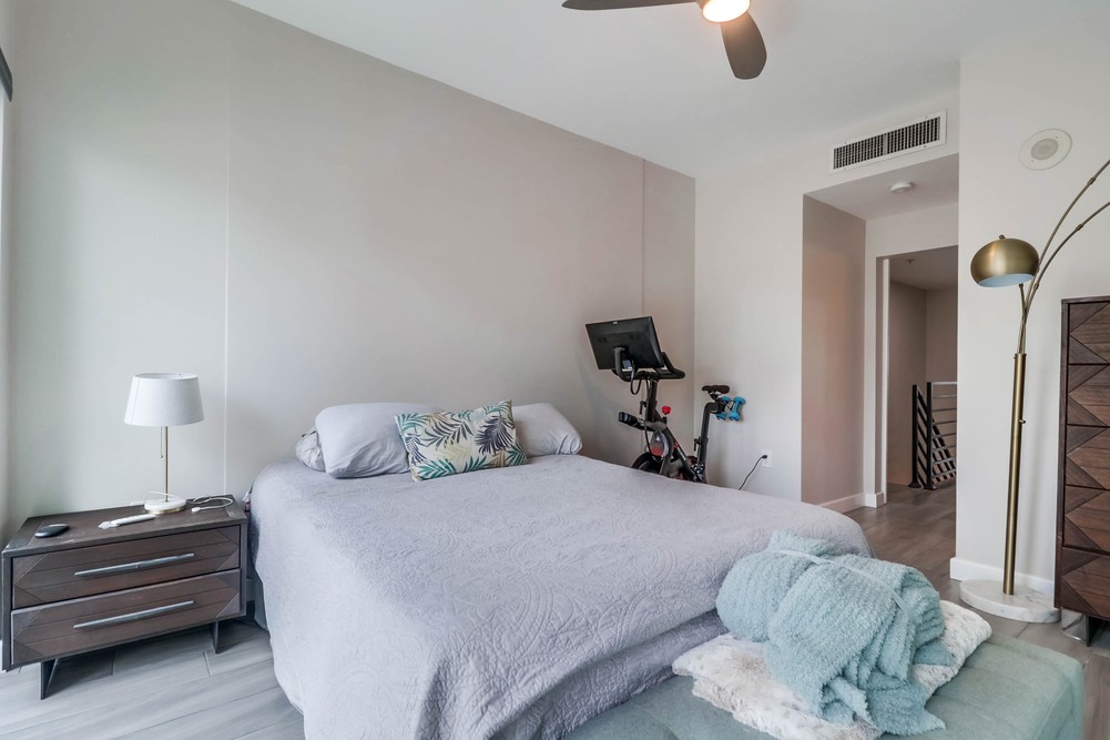 Virtual tour photo 32 of 41 for 1240 India St