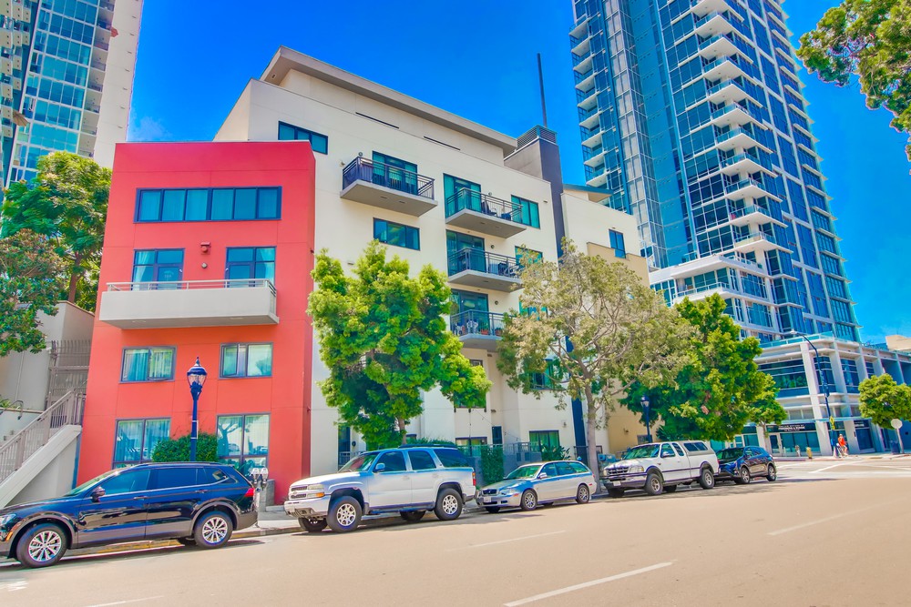 Virtual tour photo 3 of 41 for 1240 India St UNIT 317