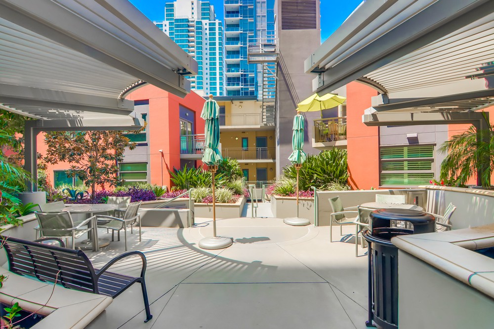 Virtual tour photo 37 of 41 for 1240 India St UNIT 317